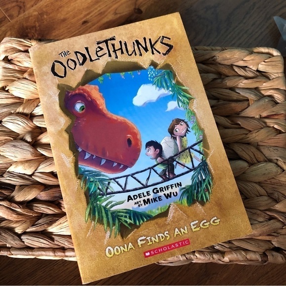 The Oodlethunks: Oona Finds an Egg by: Adele Griffin paperback book - Picture 1 of 6